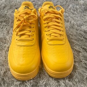 Air Force 1 pro tech wp size 12.5 new